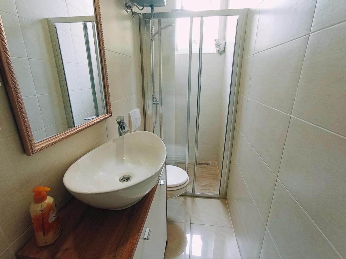 Apartment Nora Загреб Екстериор снимка